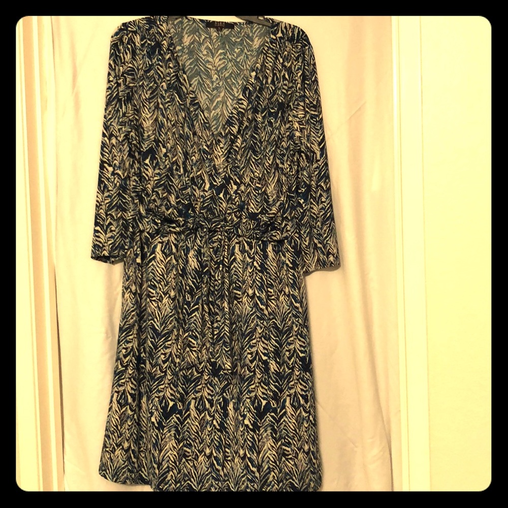 Faux wrap dress blue black grey pattern